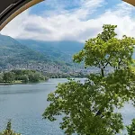 Bluelake Albergue