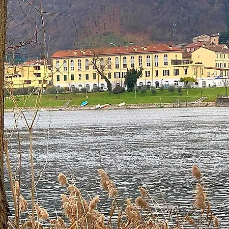 Bluelake Hostel *