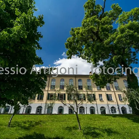 Hostel Bluelake Olginate