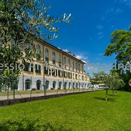 Vandrerhjem Bluelake *