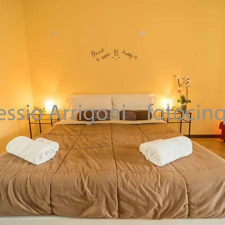 Bluelake Hostel *