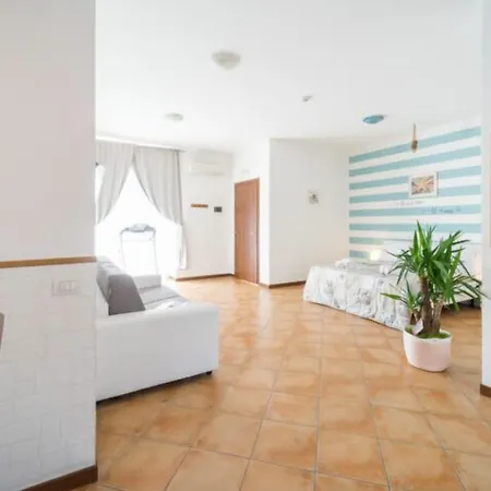 Bluelake Hostel