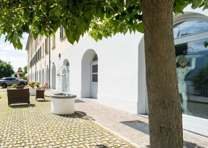 Hostel Bluelake Olginate