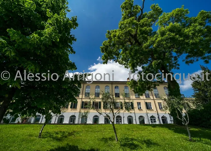 Hostel Bluelake Olginate