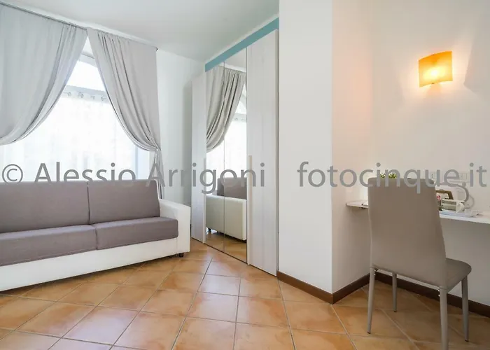 Bluelake Hostel Olginate