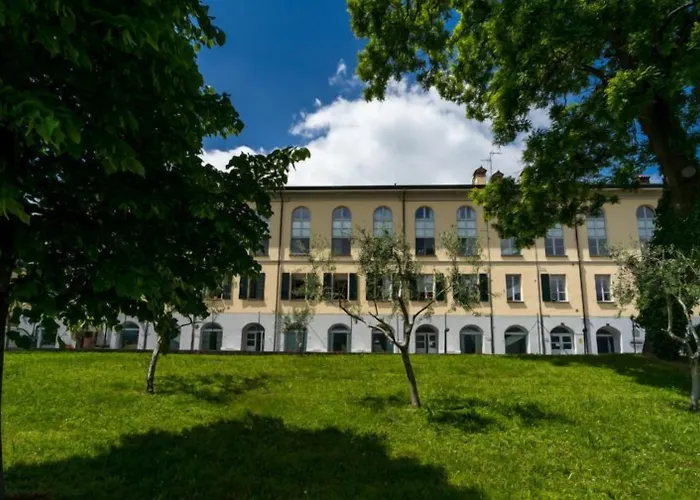 Bluelake Hostel Olginate