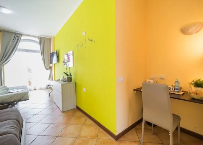 Bluelake Hostel Olginate