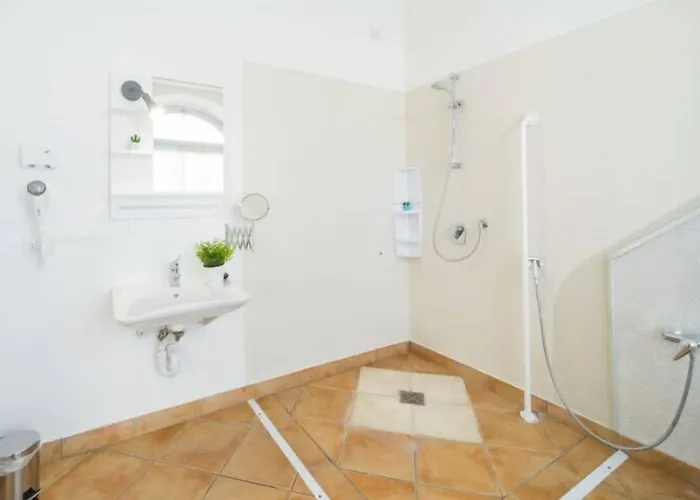 Bluelake Hostel Olginate