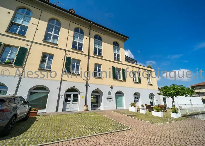 Hostel Bluelake Olginate